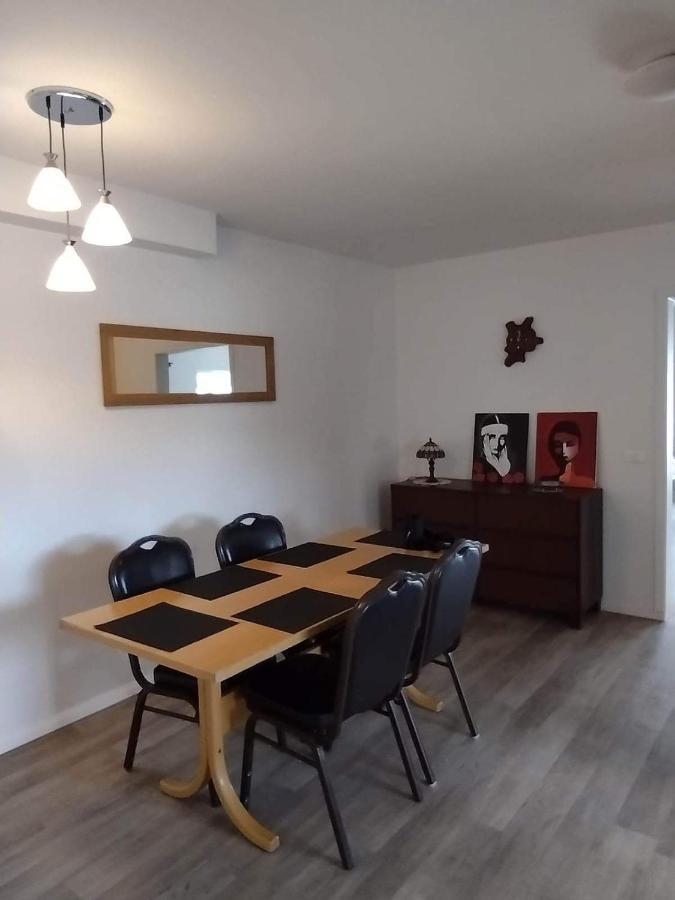 Guesthouse Maddy Húsavík Eksteriør bilde